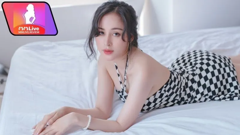 Bà Tưng là ai - Hành trình trở thành hiện tượng mạng xã hội 3 Con đường nổi tiếng của Bà Tưng